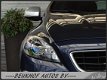 Volvo V40 - 2.0 D4 R-Design Business Panodak Leer Xenon Aut inparkeren - 1 - Thumbnail