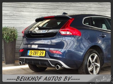 Volvo V40 - 2.0 D4 R-Design Business Panodak Leer Xenon Aut inparkeren - 1