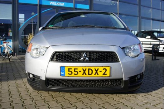 Mitsubishi Colt - 1.3 Edition Two 5 Deurs, Airco, Trekhaak - 1