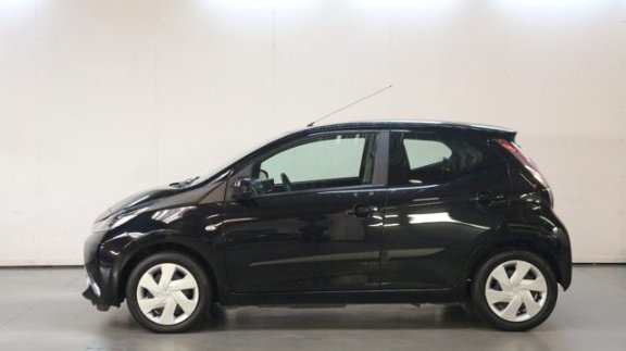 Toyota Aygo - 1.0 VVT-i x-play Bluetooth, Airco, Achteruitrijcamera - 1