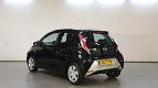 Toyota Aygo - 1.0 VVT-i x-play Bluetooth, Airco, Achteruitrijcamera - 1 - Thumbnail