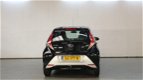 Toyota Aygo - 1.0 VVT-i x-play Bluetooth, Airco, Achteruitrijcamera - 1 - Thumbnail