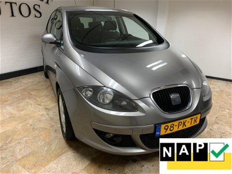 Seat Altea - 2.0 FSI Stylance ZONDAG ' s open van 12-tot 17 uur - 1