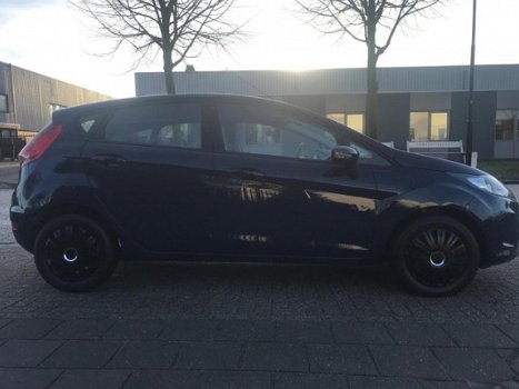 Ford Fiesta - 1.25 Trend AIRCO VOLLEDIG DEALER ONDERHOUDEN - 1