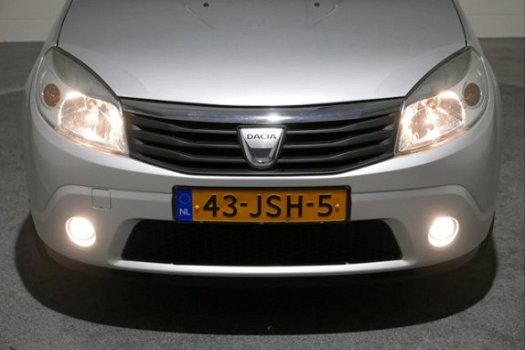 Dacia Sandero - 1.2 Lauréate, 5Drs. Airco, Fijne complete auto ... Fris en fruitig - 1
