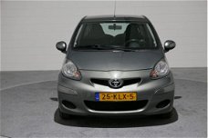 Toyota Aygo - 1.0-12V Aspiration Green, Automaat, 5drs, NL, Boekjes, Airco ... Betaalbaar rijden