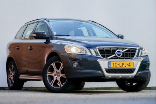 Volvo XC60 - 2.4 D5 AWD Momentum 2010 Trekhaak - 1