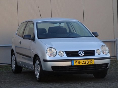 Volkswagen Polo - 1.2-12V Comfortline APK 2020 (bj2003) - 1