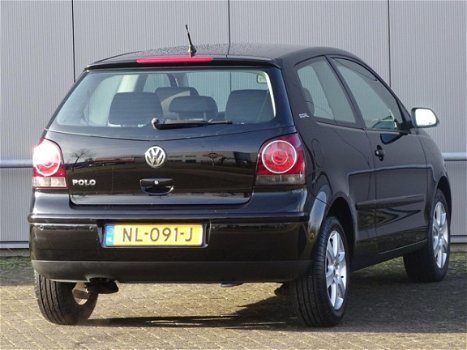 Volkswagen Polo - 1.2 Trendline NETTE AUTO (bj2006) - 1