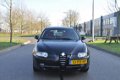 Alfa Romeo 147 - 1.6 T.Spark Edizione Esclusiva 5-DEURS/LEDER/STOELVERWARMING 1 JAAR APK - 1 - Thumbnail