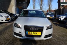 Audi A3 Sportback - 1.2 TFSI Attraction Advance BAK STORING