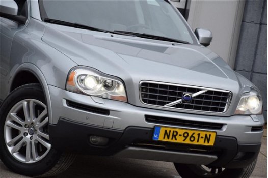 Volvo XC90 - 2.4 D5 Summum 5p. / Navigatie / Leer / Memory Seats / Xenon / PDC / VOL / Nette Auto / - 1
