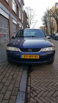Opel Vectra - 2.0-16V CDX - 1