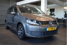 Volkswagen Touran - 1.2 TSI Comfortline BlueMotion 7p. navigatie clima cruise pdc trekhaak