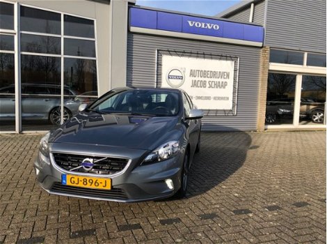 Volvo V40 - 2.0 D2 R-Design Business - 1
