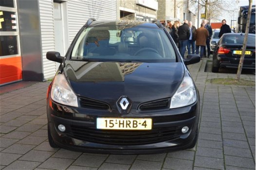 Renault Clio Estate - 1.2 TCE Sélection Business I Airco I Dakrail I PDC I Dealer onderhouden - 1