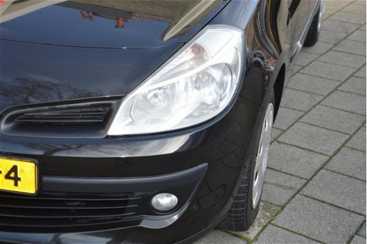 Renault Clio Estate - 1.2 TCE Sélection Business I Airco I Dakrail I PDC I Dealer onderhouden - 1