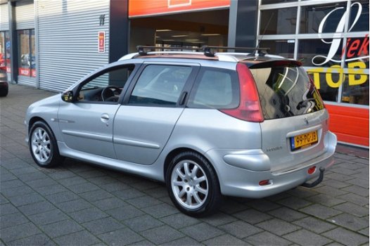 Peugeot 206 SW - 1.6-16V Quiksilver I Airco I Sport velgen I Trekhaak I Dealer onderhouden - 1