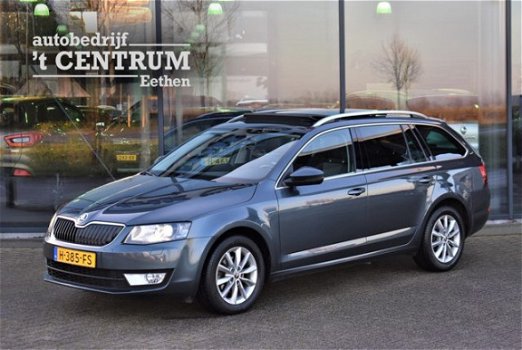 Skoda Octavia Combi - 1.6 TDI Greentech Elegance, Afn. Trekhaak, Panoramadak, Xenon, Groot-Navigatie - 1