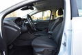 Ford Focus Wagon - 2.0 TDCI 150PK Titanium Automaat, Xenon, Navigatie, Camera, Keyless, Stoelverwarm - 1 - Thumbnail