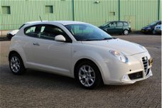 Alfa Romeo MiTo - 1.6 JTDm Distinctive (120pk) Navi /Climat /Cruise /LED /Elek. pakket /Blueth. /Arm