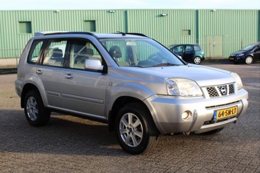 Nissan X-Trail - 2.2 dCi Comfort 2wd (136pk) Airco/ Cruise/ Elek.Pakket/ C.V. Afstand/ 16''Lmv/ Dakr - 1