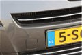 Peugeot 5008 - 1.6 e-HDi Style 5p. (115pk) AUTOMAAT /Pano-dak /Navi /Climat /Cruise /Elek. pakket /R - 1 - Thumbnail