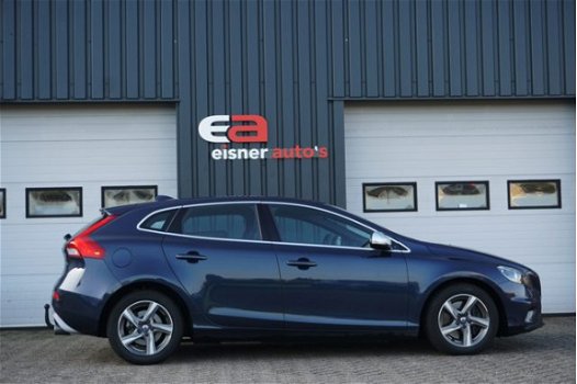 Volvo V40 - 2.0 D4 R-Design | XENON | TREKHAAK | - 1