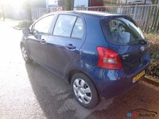 Toyota Yaris - 1.3 16v VVT-i Linea Terra