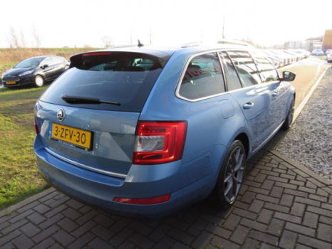 Skoda Octavia Combi - 1.6 TDI Greenline Businessline Xenon Leder Stoelverw Gr Navi DAB+ Clima Blueto - 1