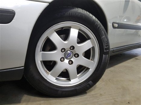 Volvo V70 - 2.4 140PK LPG Comfort Line + OH HISTORIE/NETTE AUTO/CLIMA/CRUISE/PDC - 1