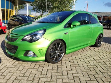 Opel Corsa - 1.6-16V Turbo OPC Nürnburgring Edition - 1