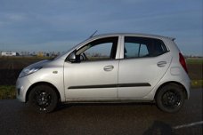 Hyundai i10 - 1.1 i-Drive Cool AIRCO/MULTIMEDIA/BLUETOOTH