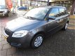 Skoda Fabia - 1.4-16V Ambiente 111DKM DEALER ONDERHOUDEN - 1 - Thumbnail