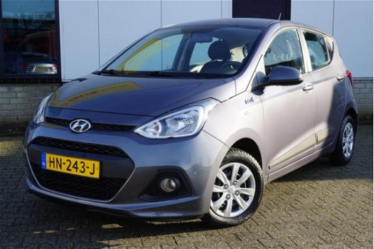 Hyundai i10 - 1.0i i-Motion Comfort 1 EIGENAAR NAV ECC CRUISE - 1