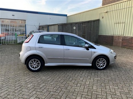 Fiat Punto Evo - 1.3 M-Jet Dynamic Zondag’s open - 1