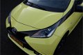 Toyota Aygo - 1.0 VVT-i x-cite Airco, Parkeercamera & 15'' lichtmetalen velgen - 1 - Thumbnail
