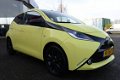 Toyota Aygo - 1.0 VVT-i x-cite Airco, Parkeercamera & 15'' lichtmetalen velgen - 1 - Thumbnail