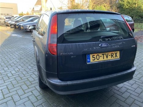 Ford Focus Wagon - 1.6 TDCI Futura goed rijdend en onderhouden - 1