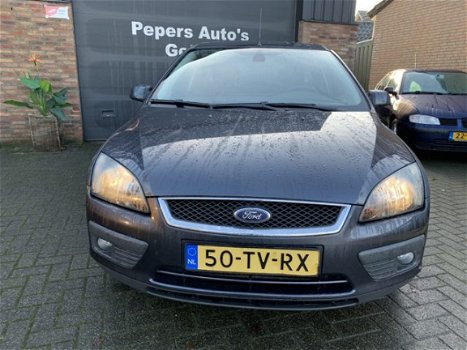 Ford Focus Wagon - 1.6 TDCI Futura goed rijdend en onderhouden - 1