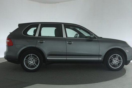 Porsche Cayenne - 3.6 AUTOMAAT (NIEUW-model, navi, luchtvering, trekhaak) - 1