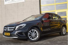Mercedes-Benz GLA-Klasse - 180 CDI AUTOMAAT Edition BJ2015 LED V+A | LMV17" | PDC V+A | Navi | Bi-Xe