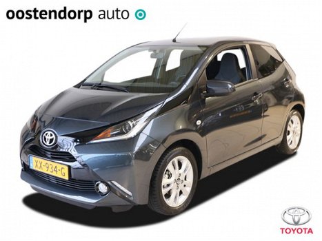 Toyota Aygo - 1.0 VVT-i x-joy | Navigatie | Climate control | Lichtsensor | Parkeercamera - 1