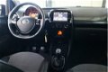 Toyota Aygo - 1.0 VVT-i x-joy | Navigatie | Climate control | Lichtsensor | Parkeercamera - 1 - Thumbnail