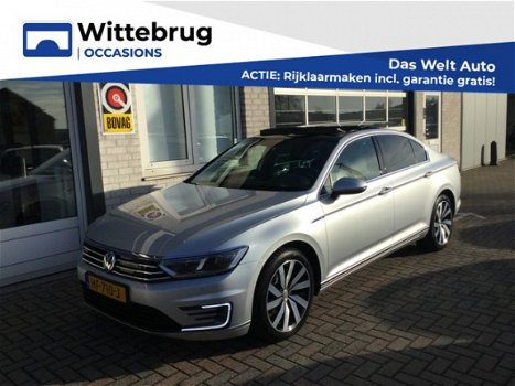 Volkswagen Passat - 1.4 TSI GTE Highline / PRIJS IS EX BTW is € 24140, 00 INCL BTW LEER/ PANO - 1