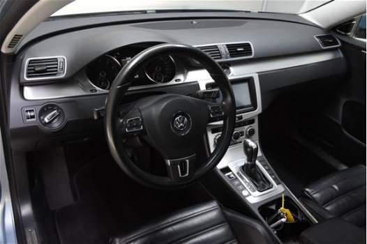 Volkswagen Passat Variant - 1.4 TSI High Executive [ Dyn Audio leer xenon schuifdak ] - 1