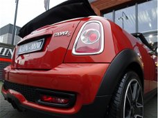 Mini Mini Cabrio - 1.6 Cooper S Chili 184pk Spicy Orange/leer/xenon/17"/top