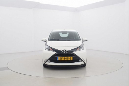 Toyota Aygo - 1.0 VVT-i x-play 5drs - 1