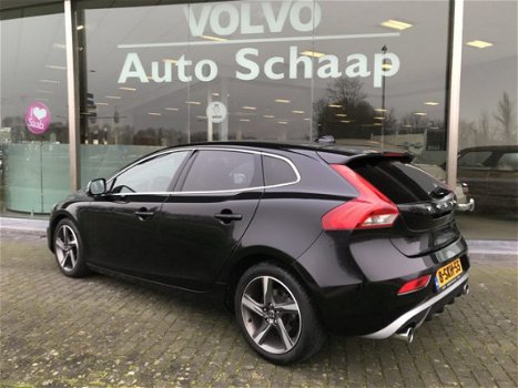 Volvo V40 - 1.6 D2 R-Design Navigatie Donker glas 17 inch lichtmetaal - 1