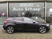 Volvo V40 - 1.6 D2 R-Design Navigatie Donker glas 17 inch lichtmetaal - 1 - Thumbnail